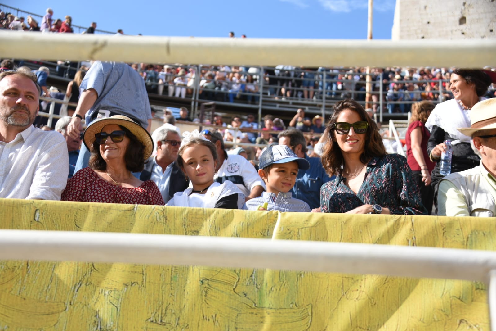 Arles (Francia), 7 de septiembre. Toros de distintas ganaderías para Enrique Ponce y Juan Bautista