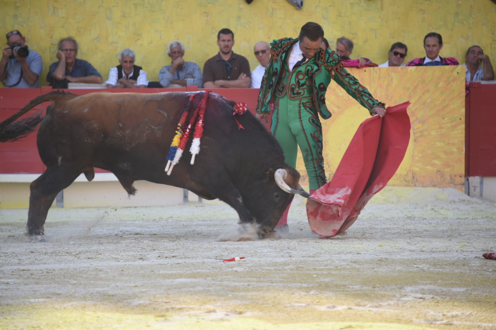 Arles (Francia), 7 de septiembre. Toros de distintas ganaderías para Enrique Ponce y Juan Bautista