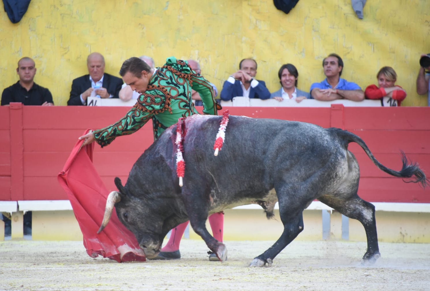 Arles (Francia), 7 de septiembre. Toros de distintas ganaderías para Enrique Ponce y Juan Bautista
