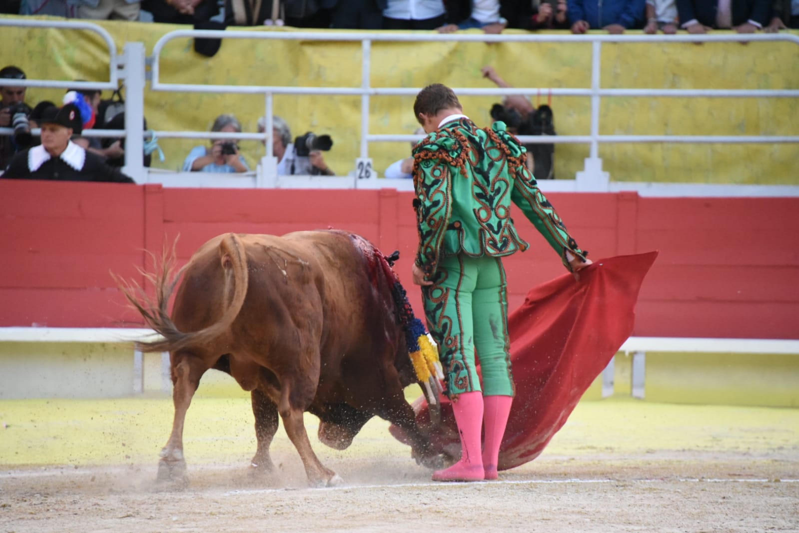 Arles (Francia), 7 de septiembre. Toros de distintas ganaderías para Enrique Ponce y Juan Bautista