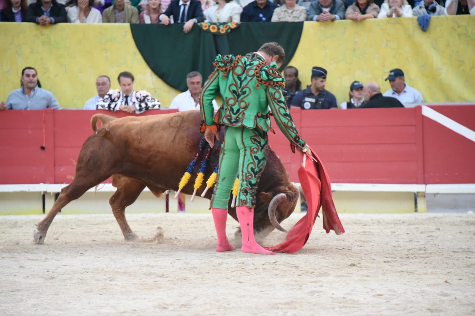 Arles (Francia), 7 de septiembre. Toros de distintas ganaderías para Enrique Ponce y Juan Bautista