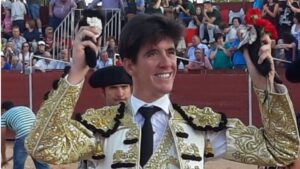 Esaú, con dos de las orejas cortadas este jueves en Honrubia.