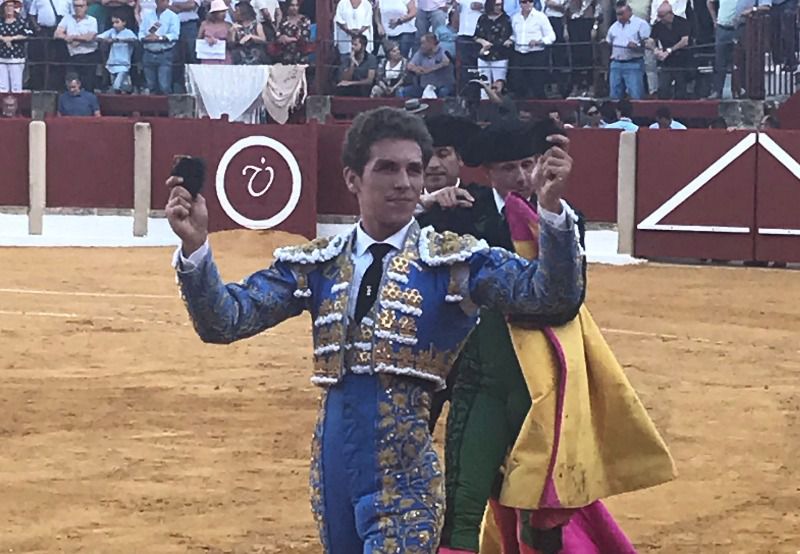 Ginés Marín y Enrique Ponce, a hombros en Úbeda