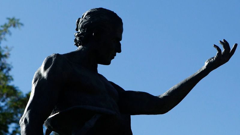 Inaugurado un monumento en memoria de Fandiño en Aire Sur l'Adour