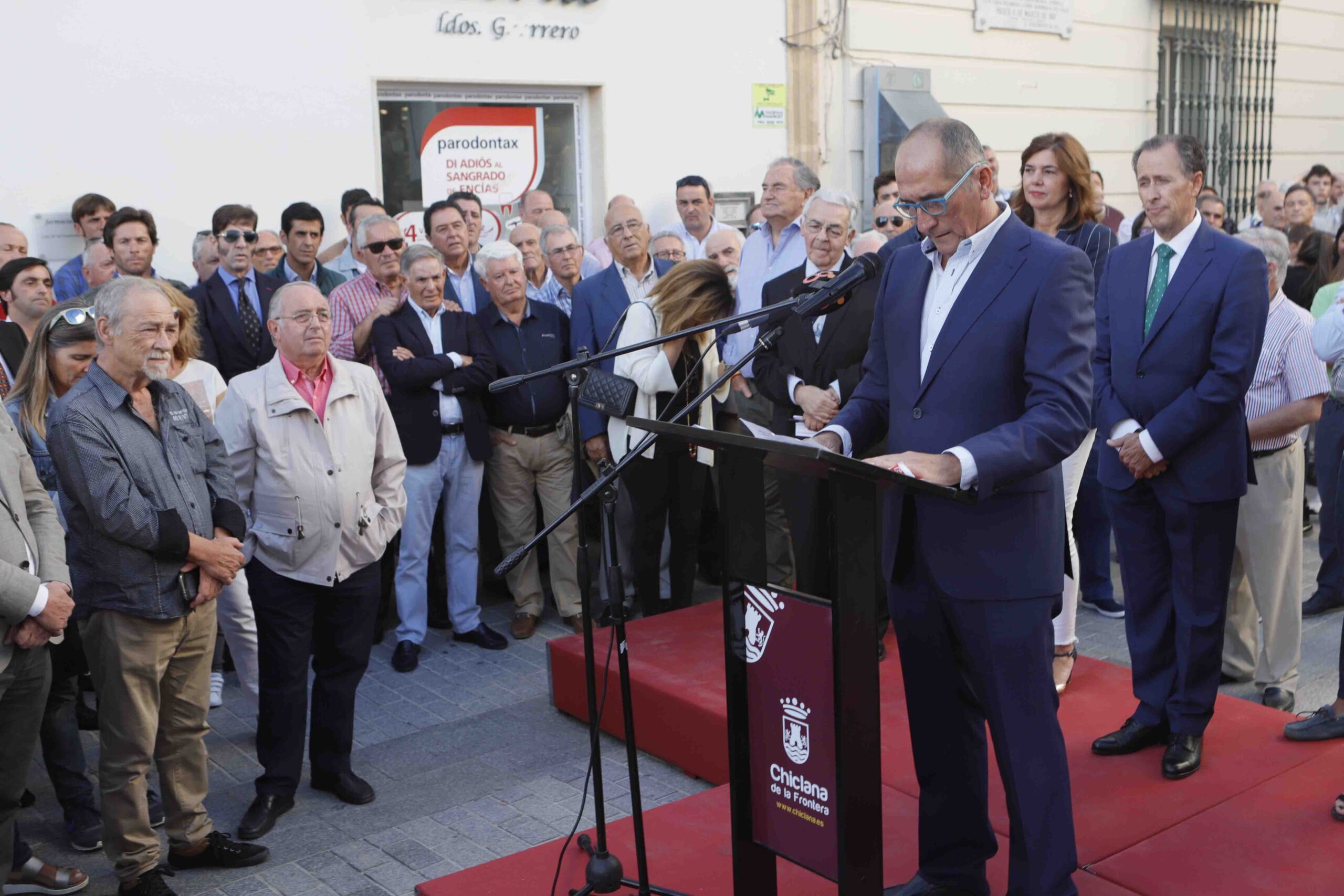 Escultura Emilio Oliva