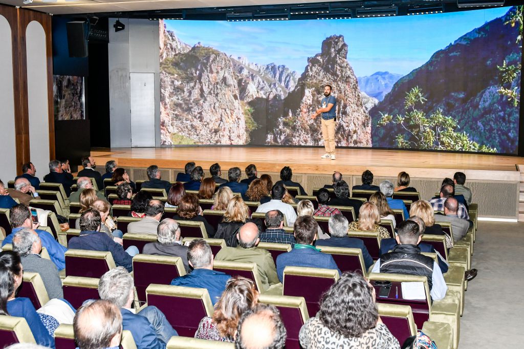 “Sostenibilidad, mundo rural y animalismo”