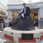 Escultura Emilio Oliva