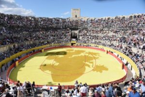 Arles (Francia), 7 de septiembre. Toros de distintas ganaderías para Enrique Ponce y Juan Bautista