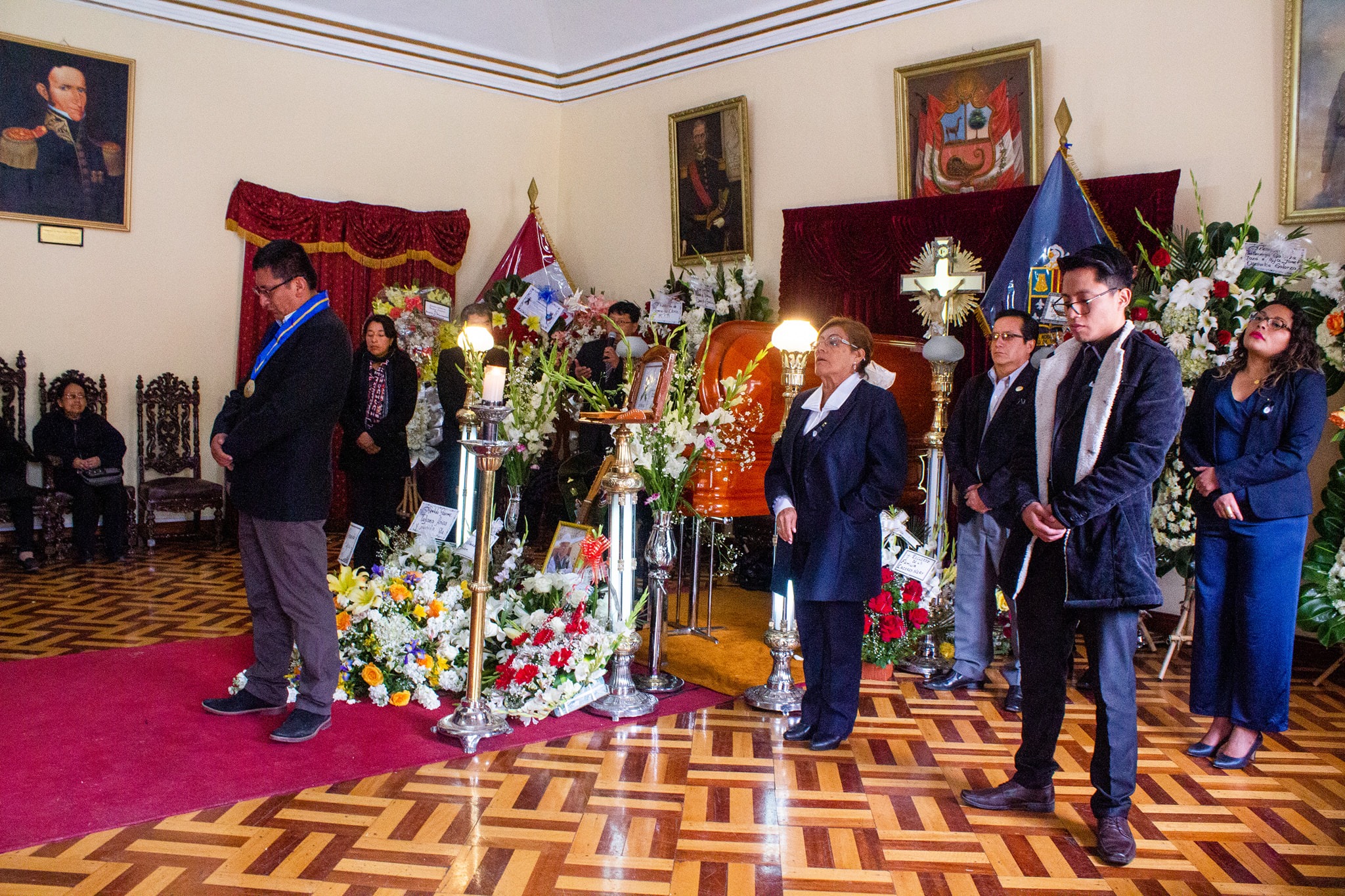 Entierro de Moisés Tacuri García, médico cirujano de Lima