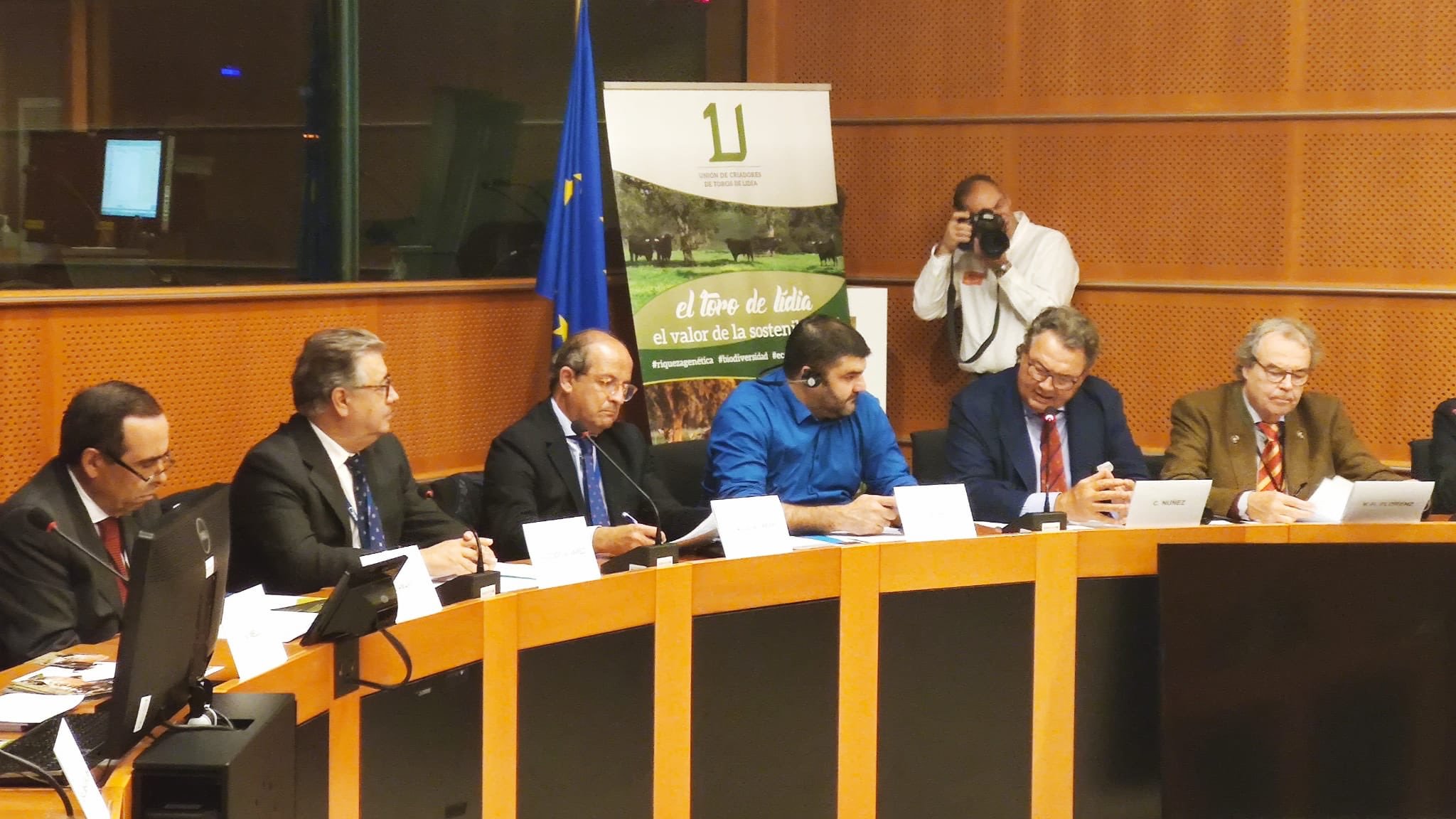 Unión de Criadores del Toro de Lidia, en el Parlamento Europeo