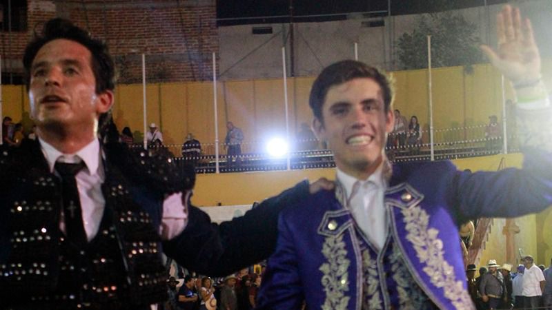 Guillermo Hermoso de Mendoza y El Chihuahua, a hombros en Teocaltiche