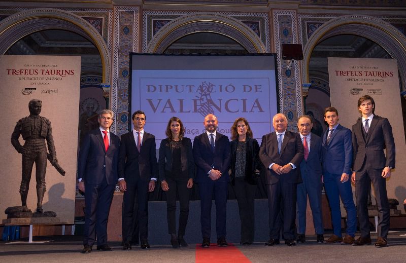 Ureña y Algarra, doblete de premios en la gala de la Diputación de Valencia