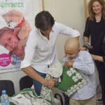 Roca Rey, con los niños con cáncer