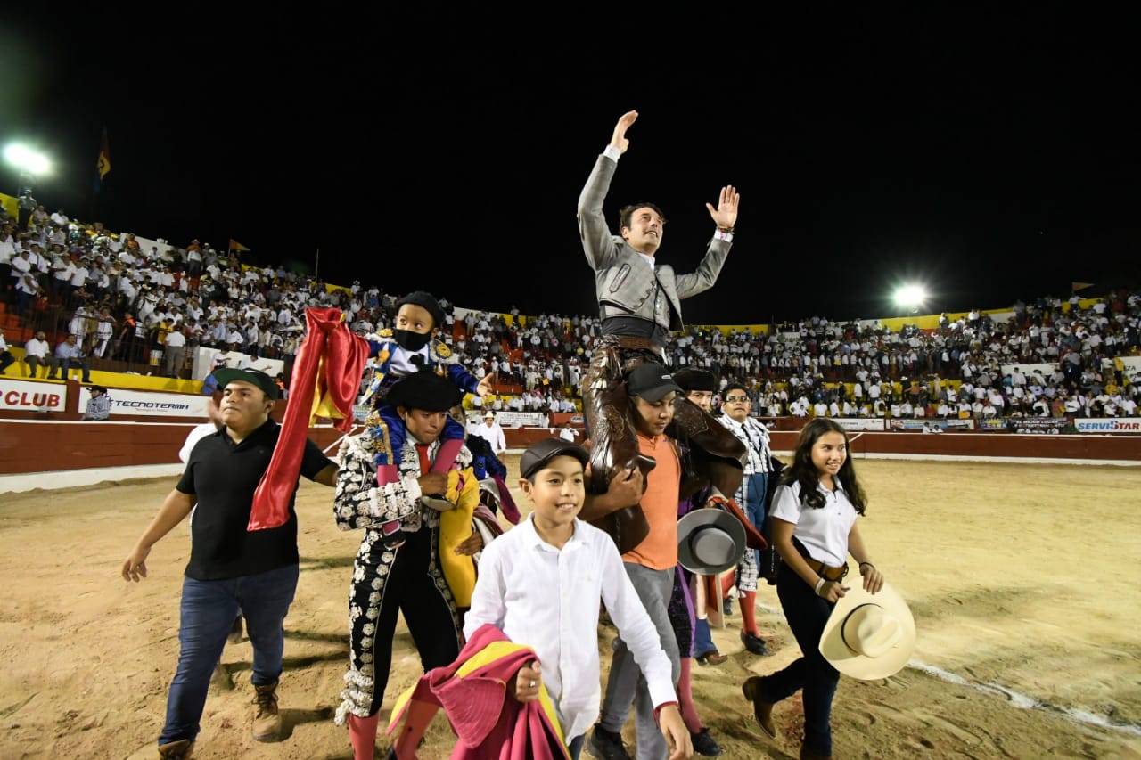 Éxito de Andy Cartagena y susto de El Zapata en Mérida