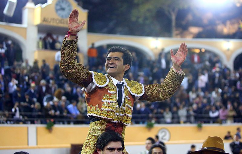 Joselito Adame se lleva el duelo con Morante en Juriquilla