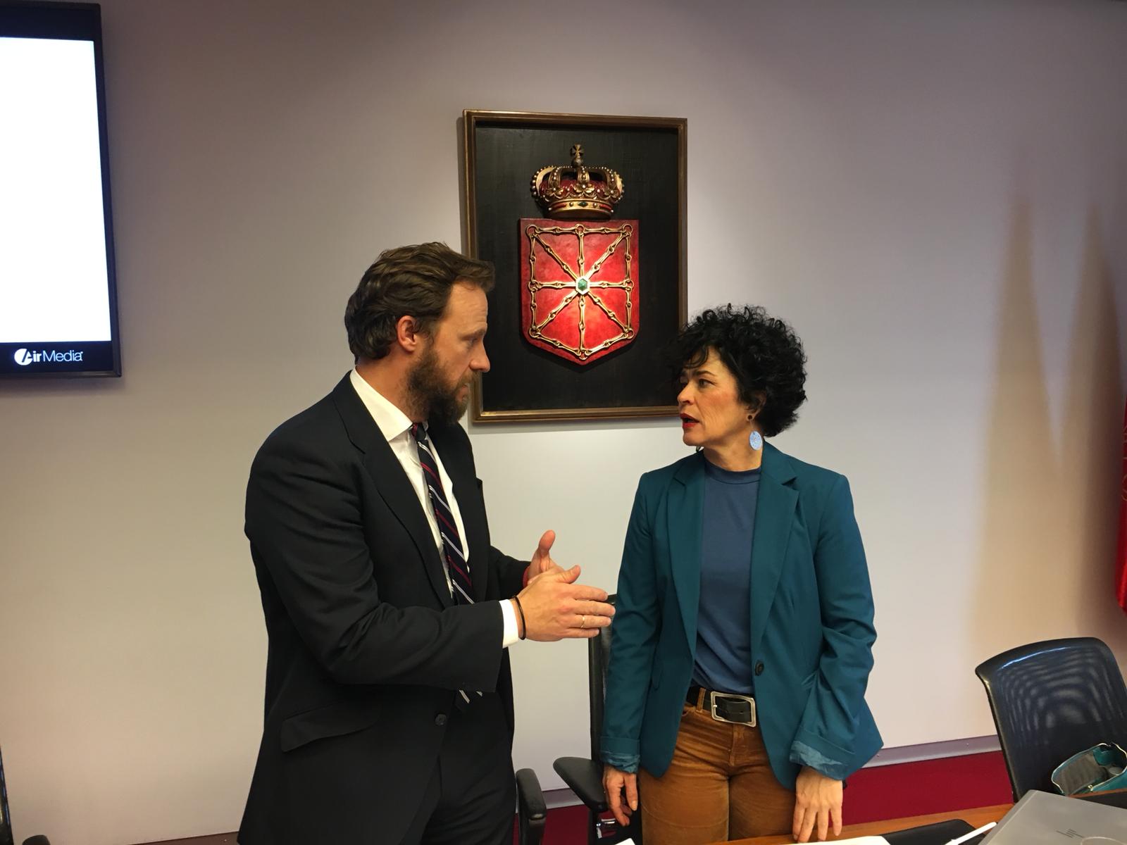 La FTL, alto y claro en el Parlamento de Navarra: “No utilicen a los niños para sus cruzadas ideológicas”