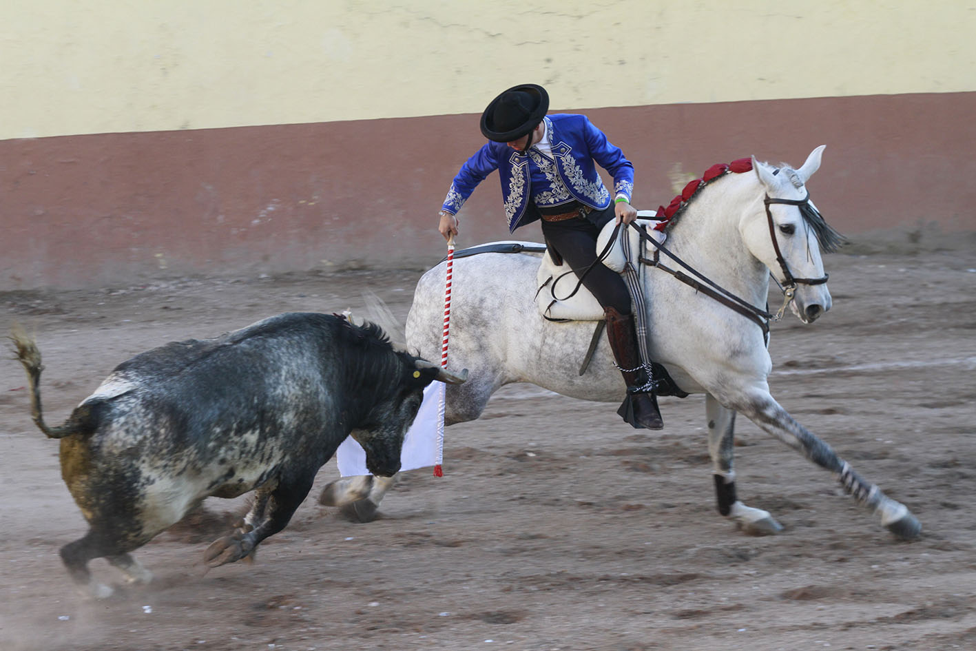 Guillermo Hermoso de Mendoza triunfa en Etzatlan