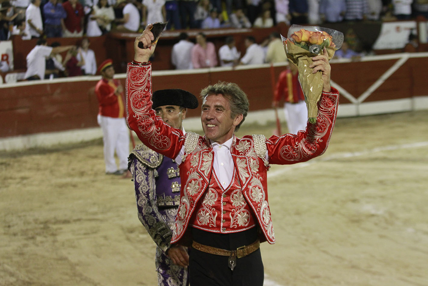 Pablo Hermoso de Mendoza, oreja en el cierre de temporada en Mérida