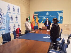 Minuto de silencio con el que ha comenzado la junta de portavoces.