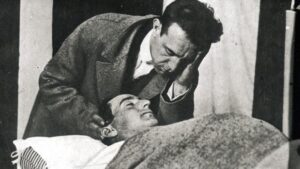 Sánchez Mejías llora sobre el cadáver de su cuñado José.