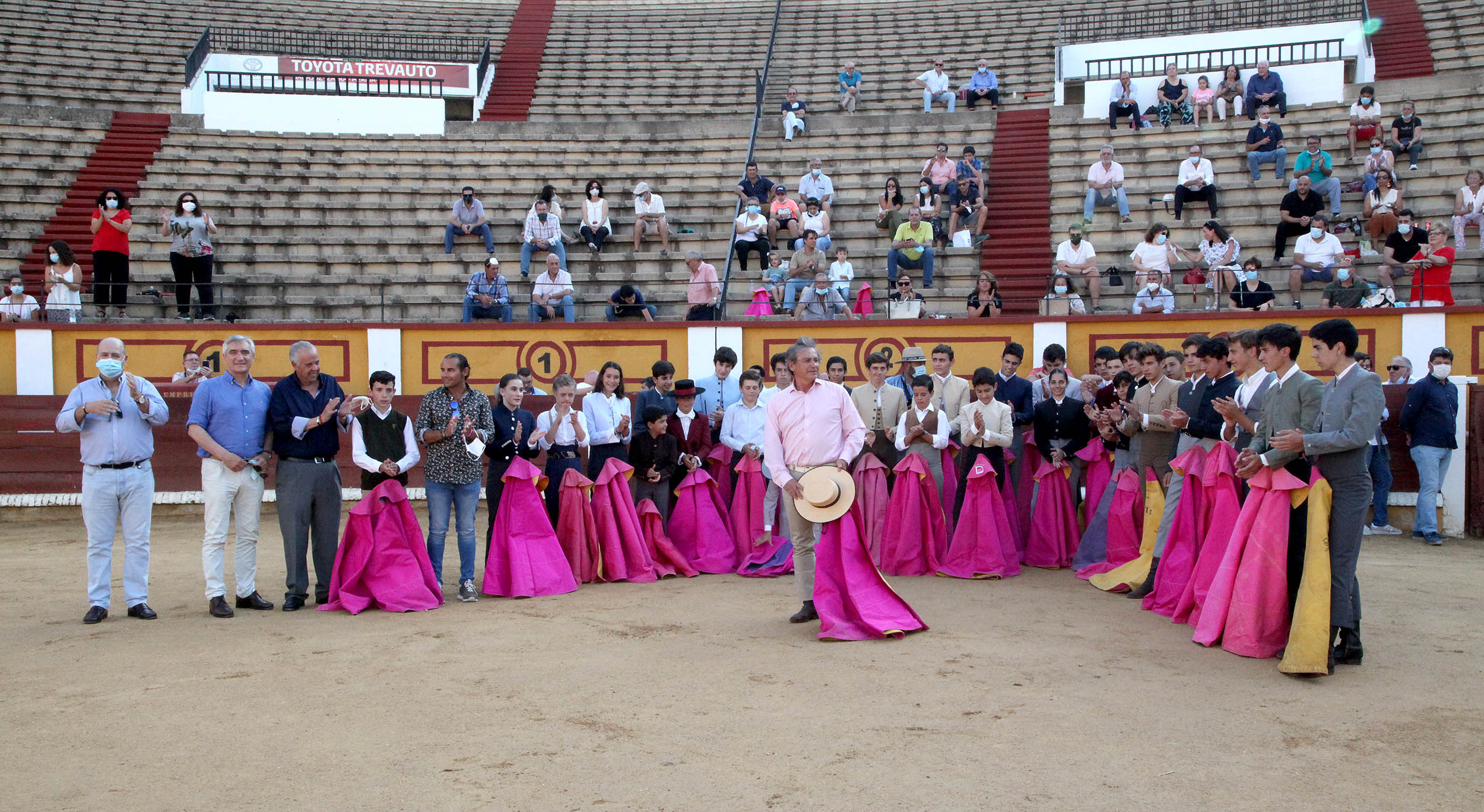 Homenaje de la Escuela de Badajoz a Luis Reina