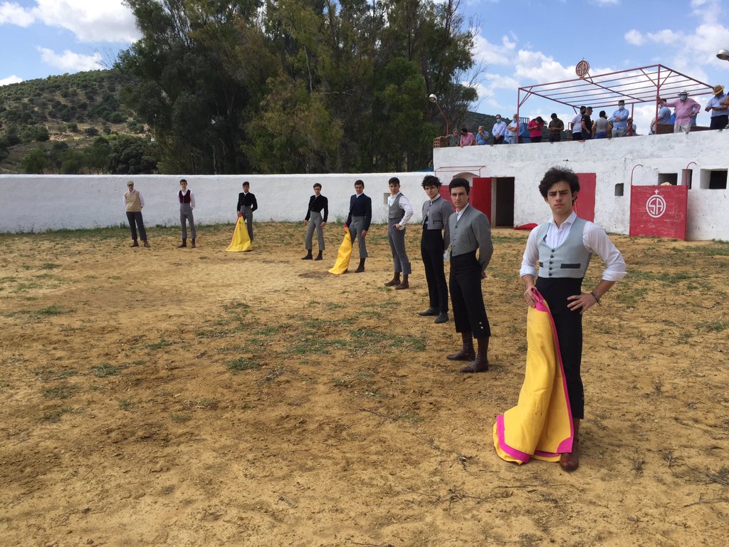 Tentaderos para seleccionar a los alumnos para las novilladas de Canal Sur TV en el XXVI Ciclo de Novilladas sin Picadores en Clase Práctica