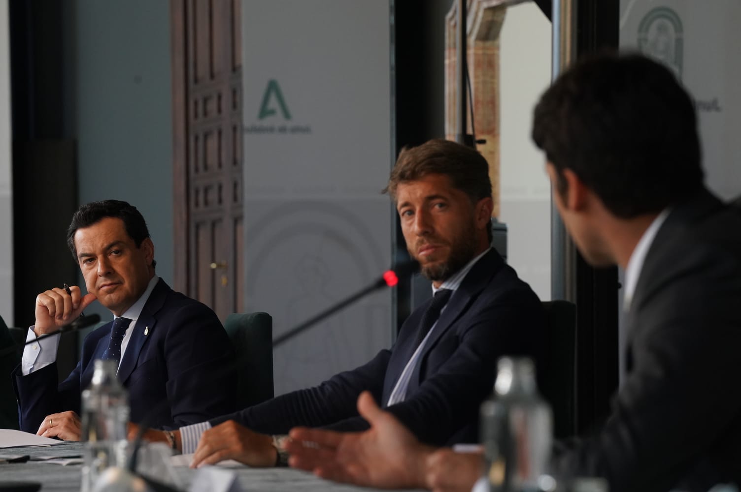 Reunión de la Junta de Andalucía con los representantes del mundo del toro