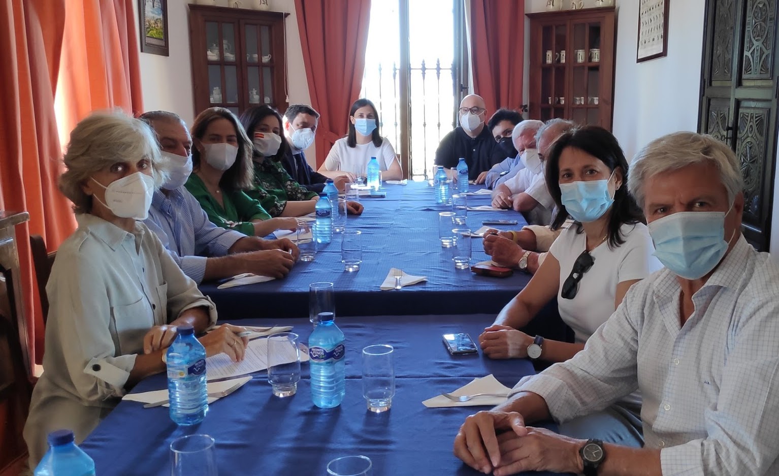 Reunión entre el PP de Sevilla y los ganaderos de la provincia