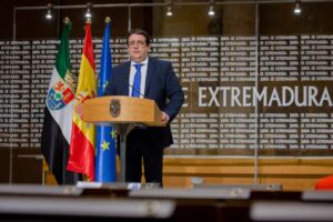 Consejero de Sanidad y Servicios sociales de Extremadura, José María Vergeles.