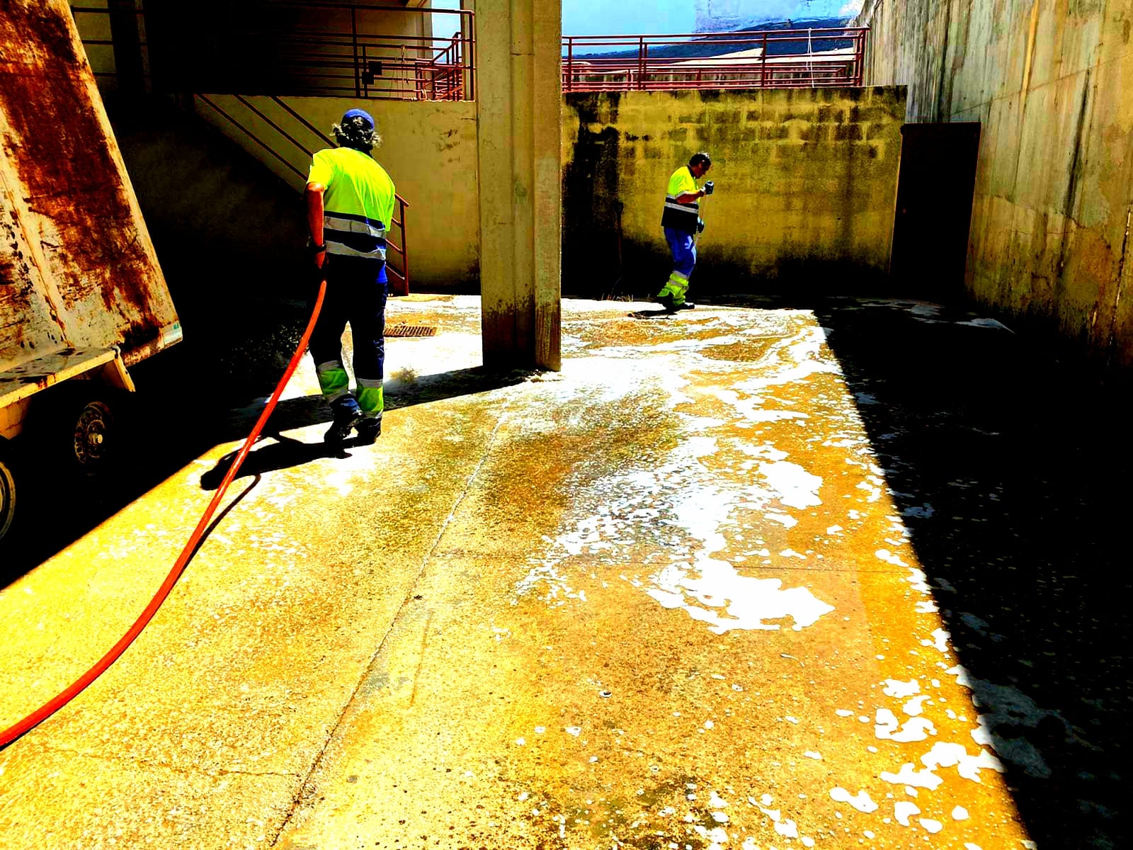 Desinfección de la plaza de toros de Morón de la Frontera