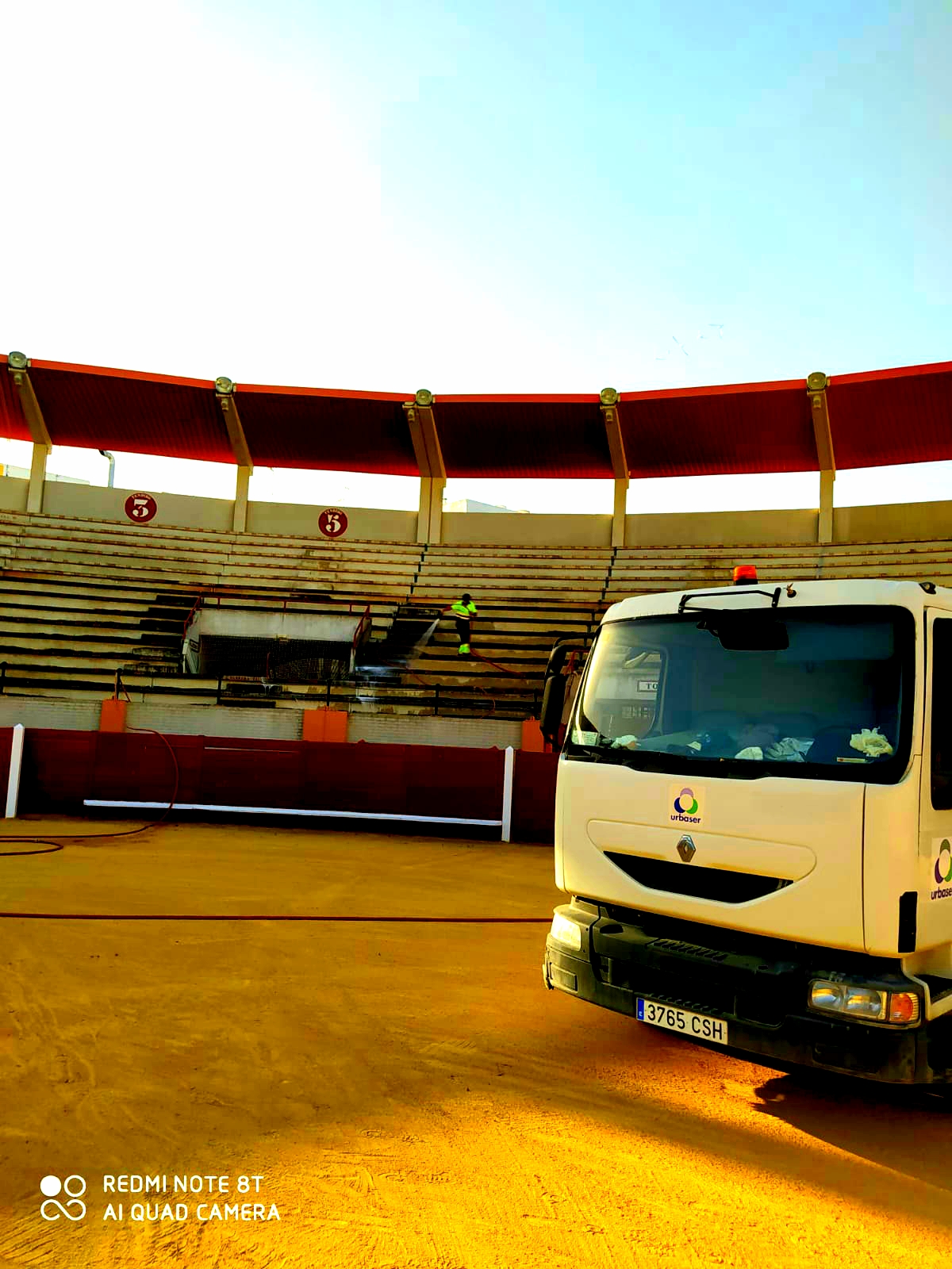 Desinfección de la plaza de toros de Morón de la Frontera