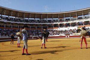 Paseíllo en un festejo matinal celebrado en Dax en septiembre de 2019.