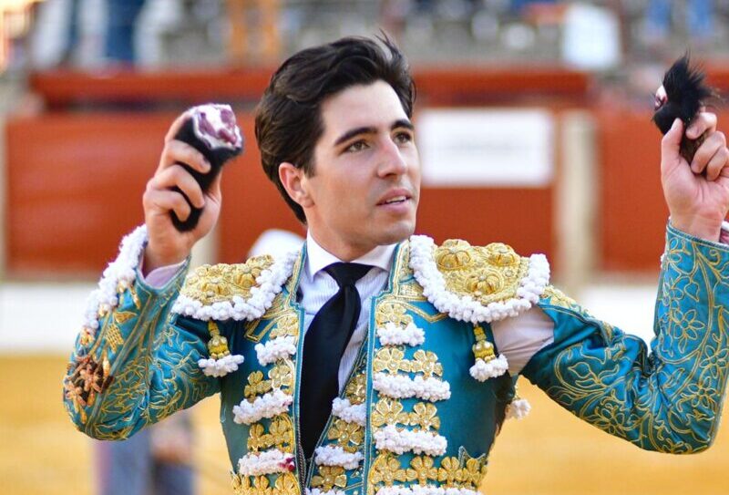 El clasicismo de Lorenzo obtiene premio en Úbeda