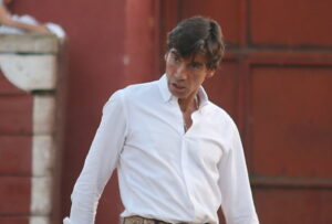 Curro Díaz, tentando en Víctor y Marín.