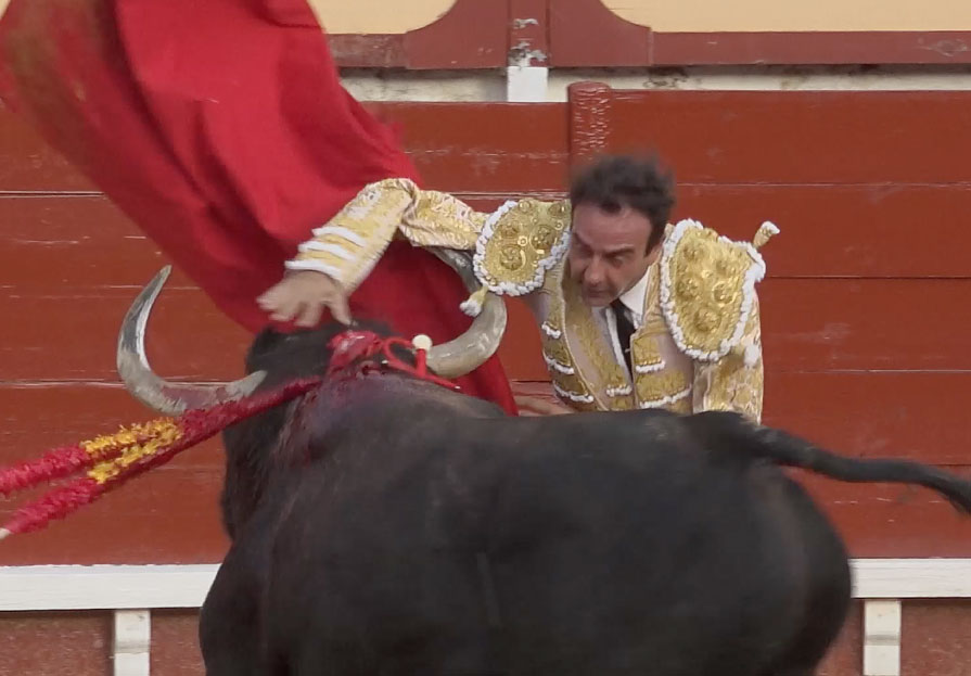 El susto de Enrique Ponce en El Puerto