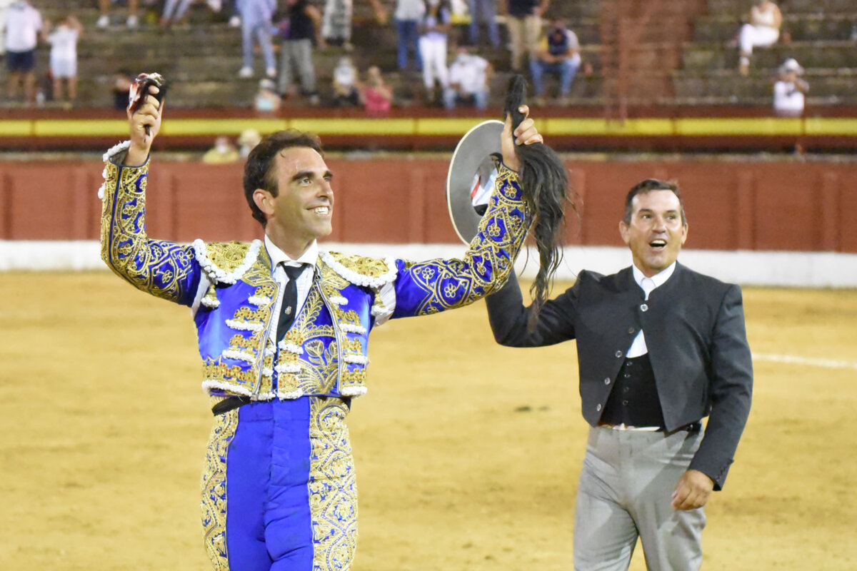 Salvador Cortés indulta a Envilecido, de Juan Pedro Domecq, en Andújar