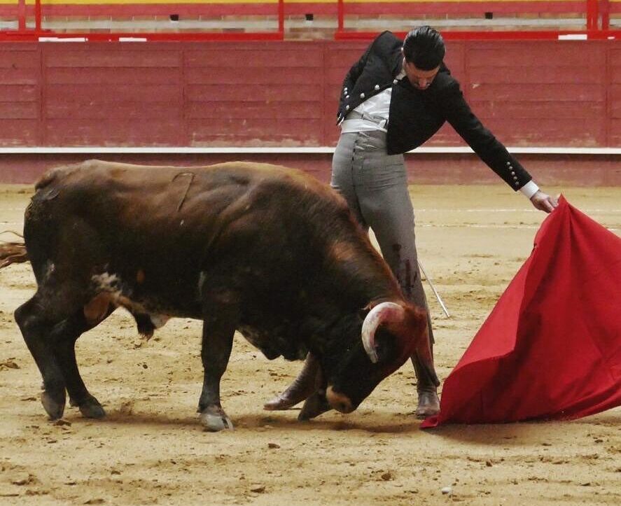 Talavante, a puerta cerrada en Valdemorillo