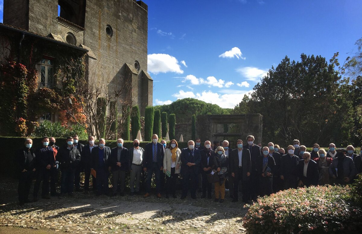 Ajuste de costes, reducción de honorarios, garantizar las novilladas... las propuestas de Francia contra la crisis