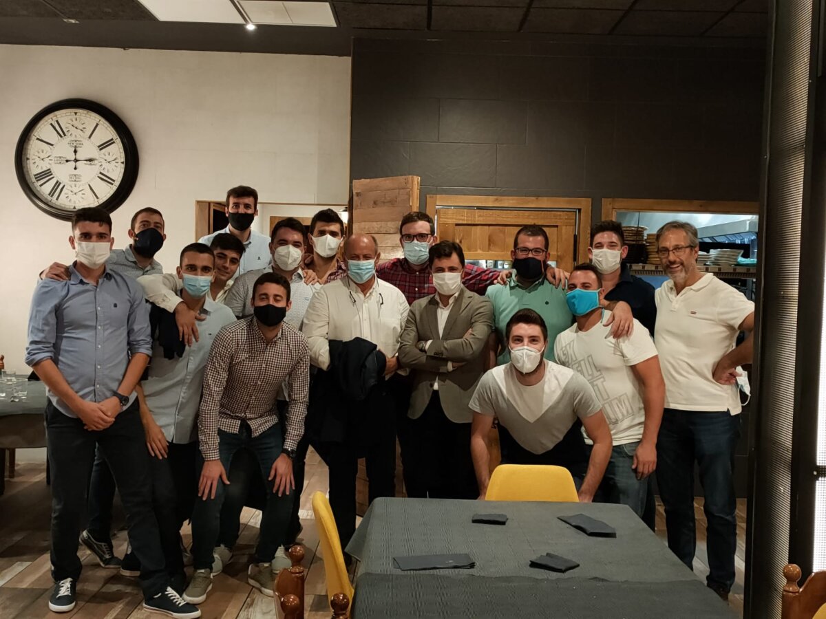 La Peña Taurina Museros es un ejemplo de juvenud. Sus 50 socios son jóvenes de menos de 30 años y organizan cada año varios actos culturales relacionados con el toro. 