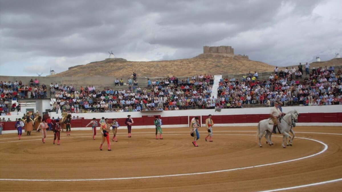Una corrida de toros mixta el 11 de octubre en Consuegra