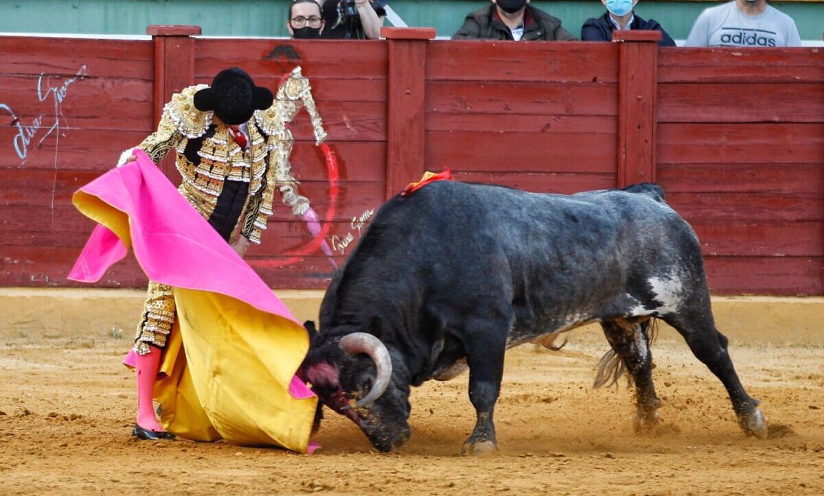 Morenito y De Justo imponen su clasicismo frente a la bravura de La Quinta