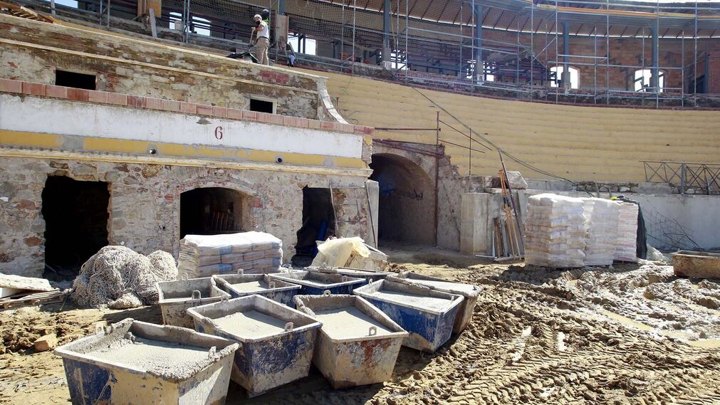 La Línea rescata su plaza de toros de 1883