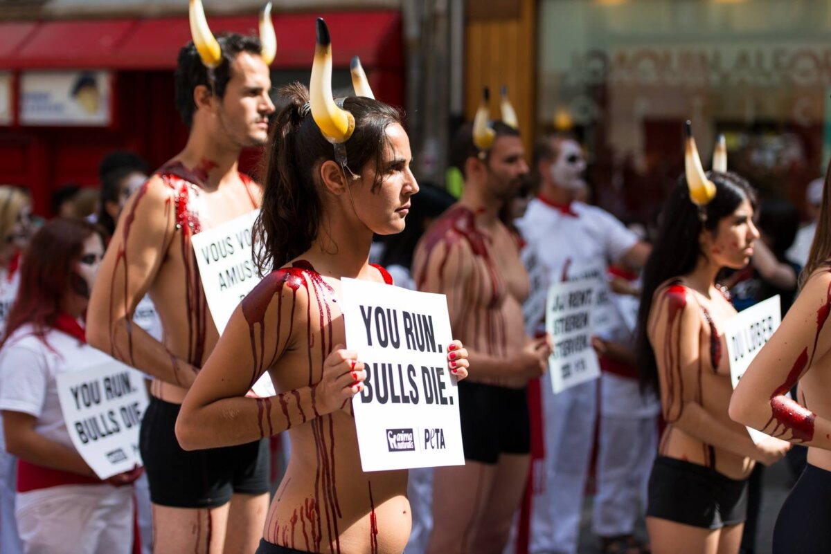 Los sanfermines o la distancia infinita entre Ignacio Cía y PETA