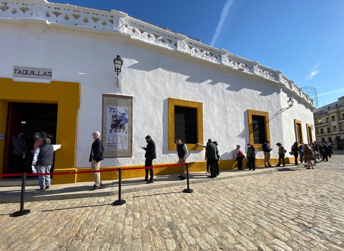 Pagés se ofrece a costear un test de antígenos a los espectadores de la Maestranza