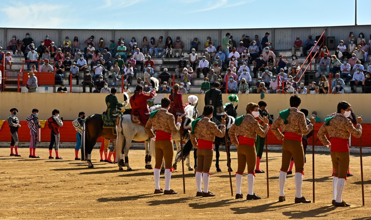 Azambuja disfruta con el toreo a caballo y a pie