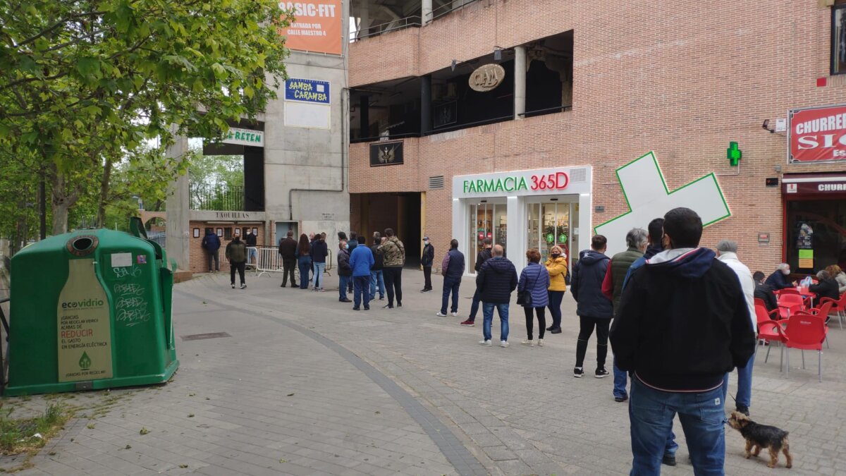 Colas en la apertura de taquillas de Leganés