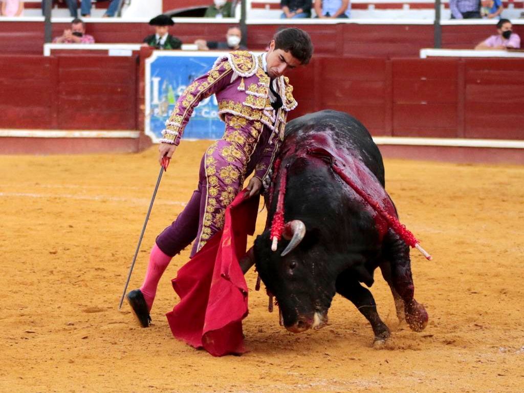 Christian Parejo, con sustituto para Constantina