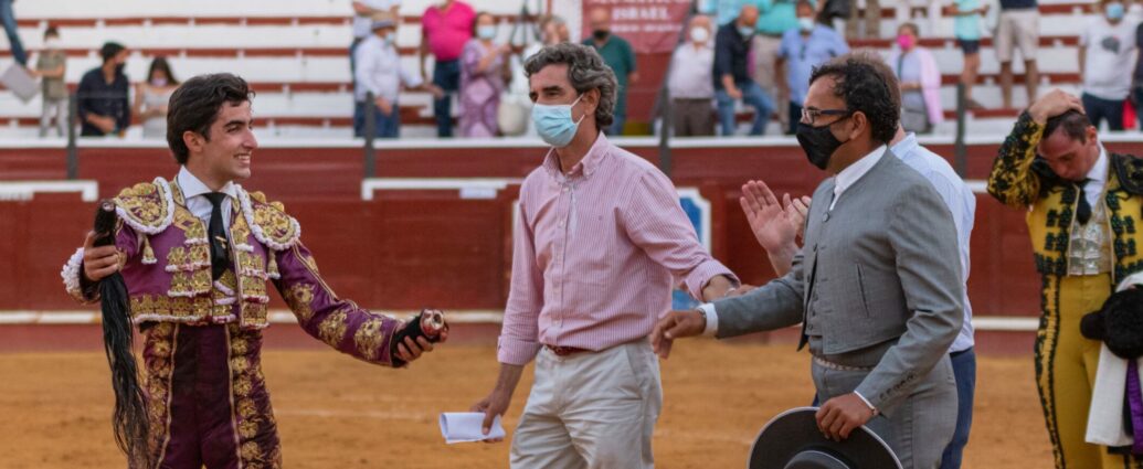 Cambio ganadero en la novillada de Constantina