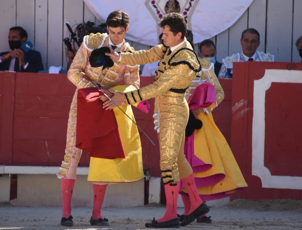 Feliz alternativa de El Rafi y destacada actuación de Luque y Salenc en Arles