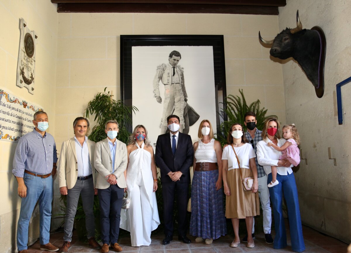 José María Manzanares ya preside la puerta grande de la plaza de Alicante
